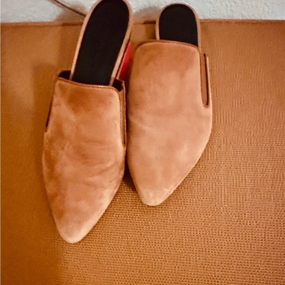 Jenni Kayne Chic Minimalist Camel Suede Mule Flats Made in Italy Retail$395 - Picture 3 of 5
